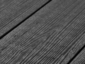 Террасная доска из ДПК Savewood Ornus радиальный распил черный